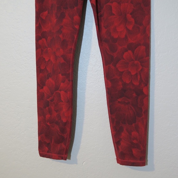 Athleta Elation Textured Tight Print Leggings Chakra Floral Red Yoga Size Medium - Picture 3 of 11